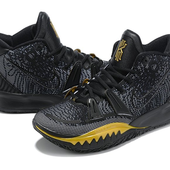Owen 7 comfortable, cushioned, versatile basketball shoe/black - Picture 4 of 11